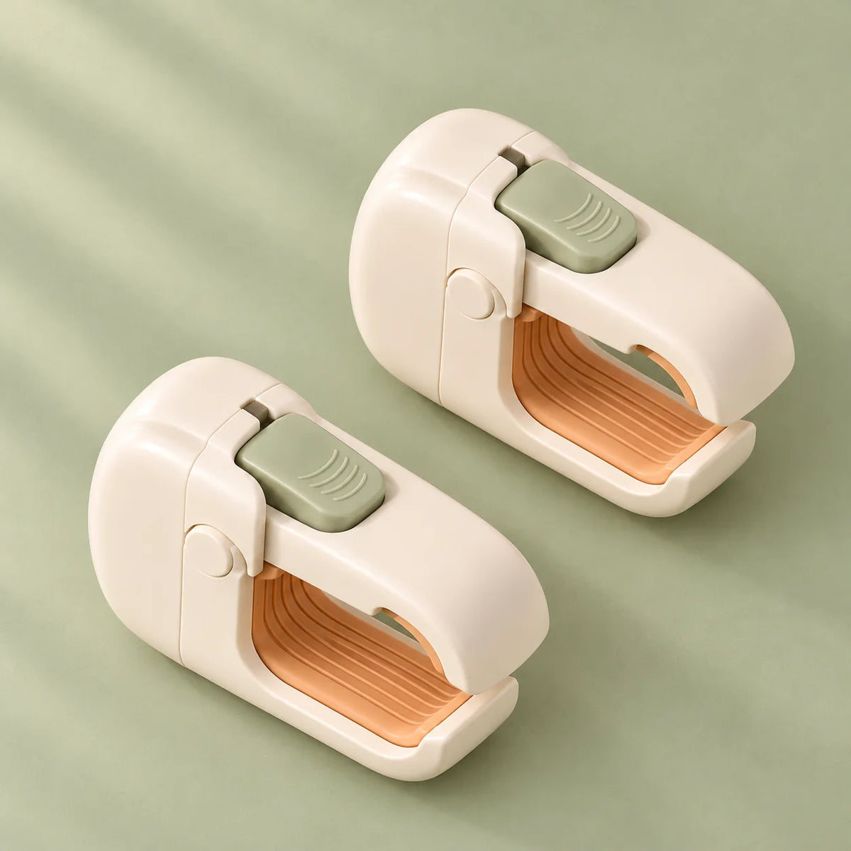 Door Lever Lock Pair — package contents